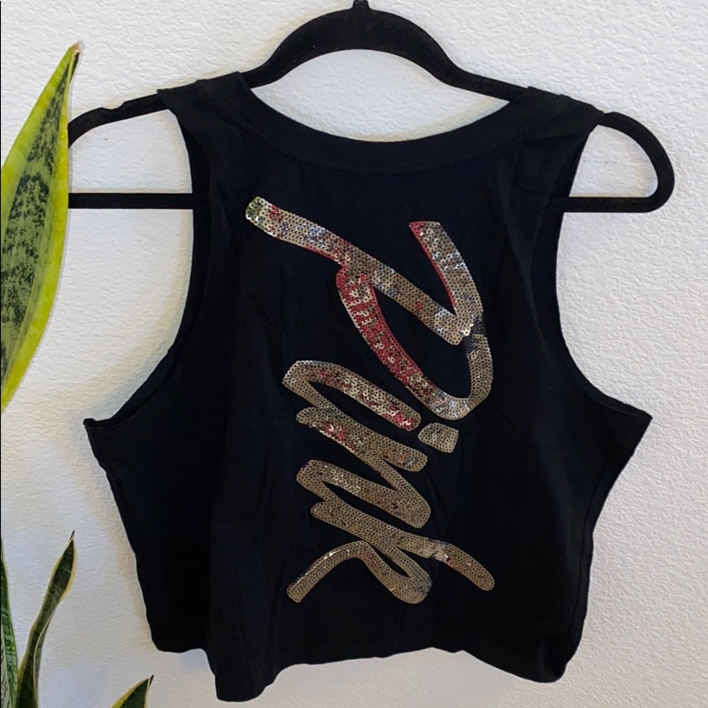 New VS PINK| BLACK V MESH TANK TOP - Picture 4 of 4